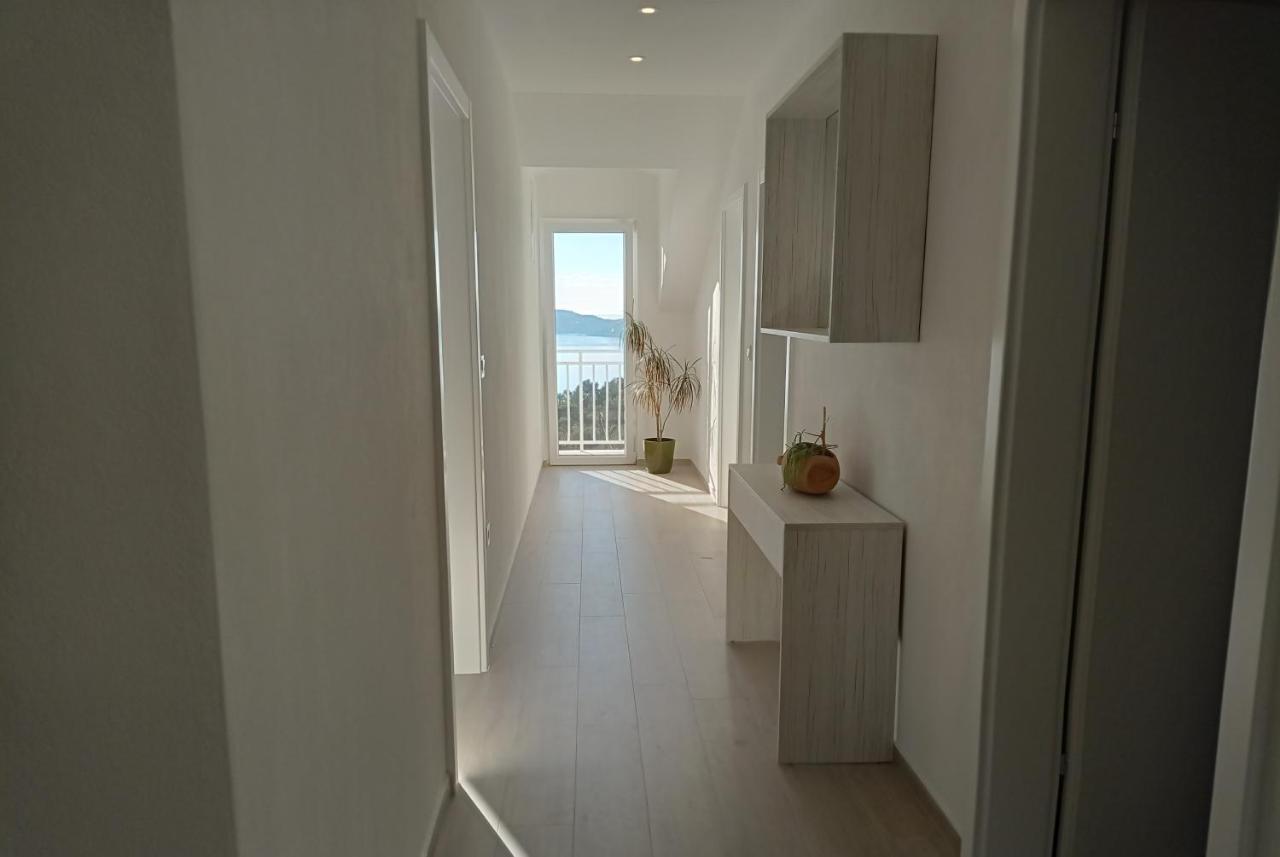 Apartment Lucija With Sea View Dubrovnik Eksteriør bilde